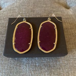Kendra Scott large magenta and gold drop earrings
